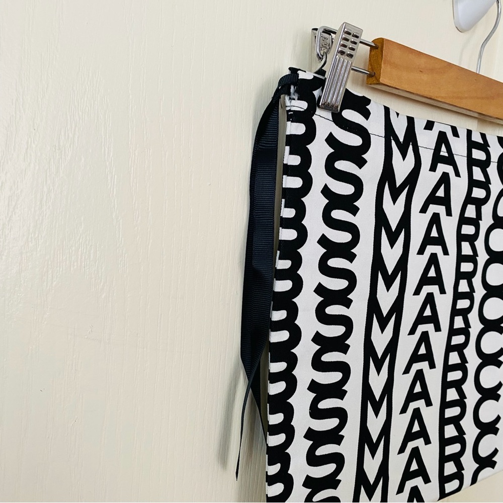 New Marc Jacobs Black/White Monogram Drawstring Closure Medium Size Dust Bag - Picture 2 of 3